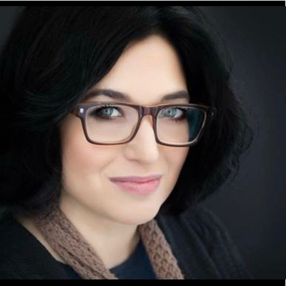 Meet your Posher, Darla - Picture 1 of 4